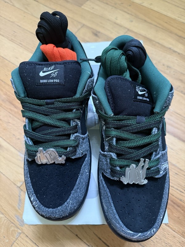 (New) 7.5M/9W Nike SB Dunk Low Pro QS Black/Gorge Green Sneakers HF7743-001