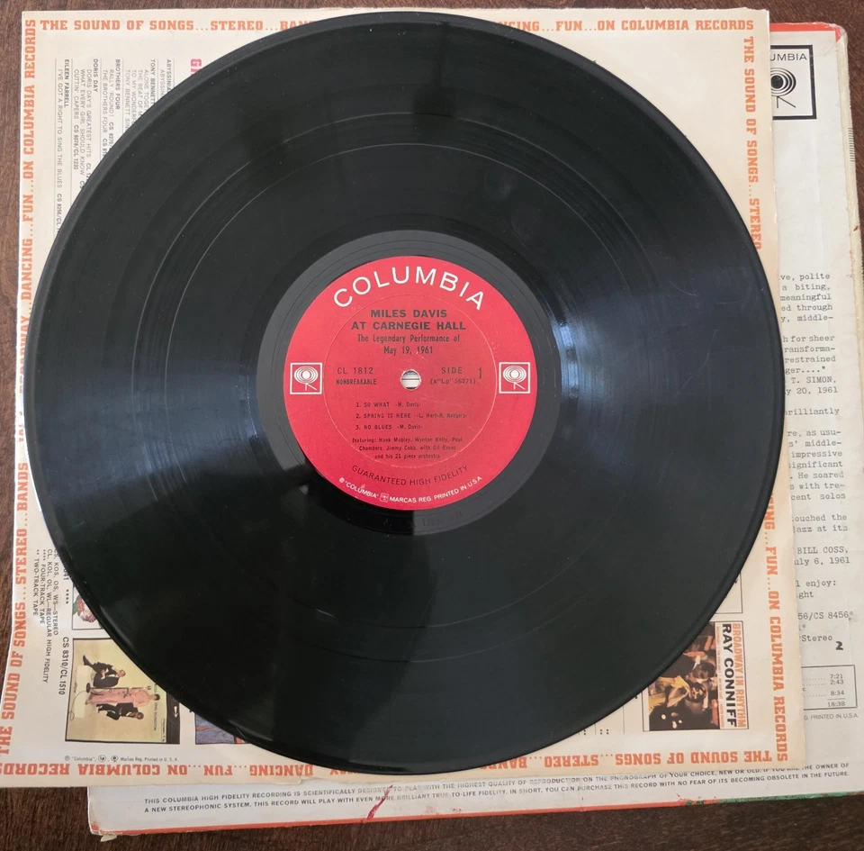 MILES DAVIS - At Carnegie Hall - 1962 Columbia two eye LIVE JAZZ LP - Image 4 of 4