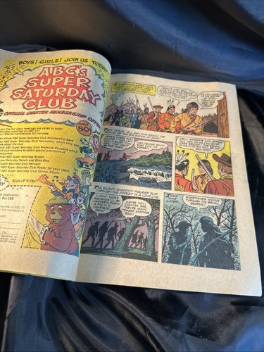 Vintage Davy Crockett #2-698 Gold Key 1955 Walt Disney Comic Book - Picture 7 of 7