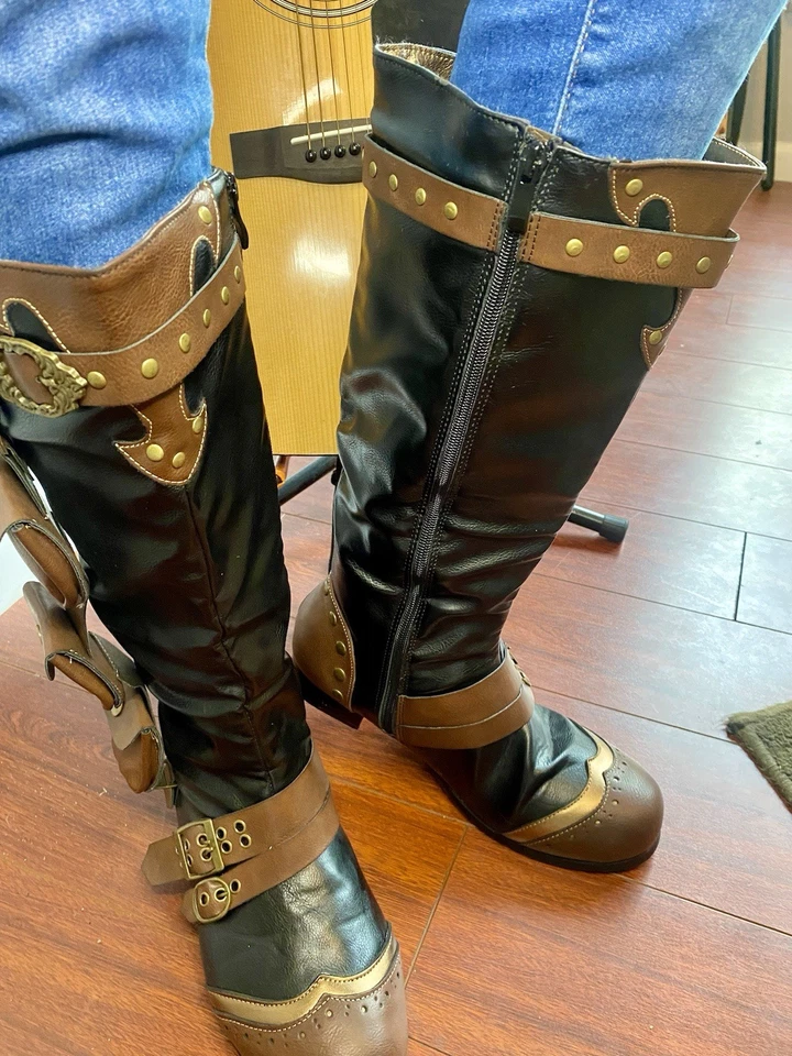 3 Pocket Western Steampunk Women’s Boots, Multiple Buckles &Side Zipper ,size 10 - Image 4 of 4