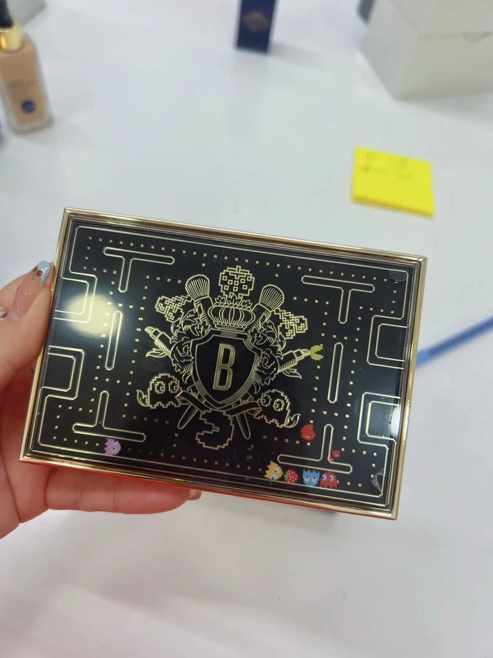 Paleta de sombras de ojos Bobbi Brown x PAC-MAN™ Power Play edición limitada nueva en caja Foto 2 de 4