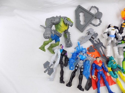 Like New DC Comics Batman Unlimited Action Figure Bundle of 11 Figures - 第 2/3 張圖片