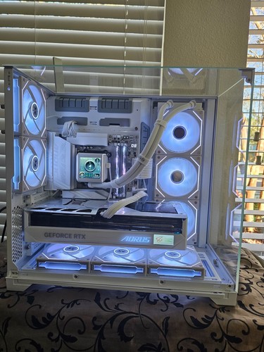 Custom Gaming PC - AMD Ryzen 7 9800X3D, RTX 5090, 64GB DDR5, 4TB NVME - Picture 2 of 10