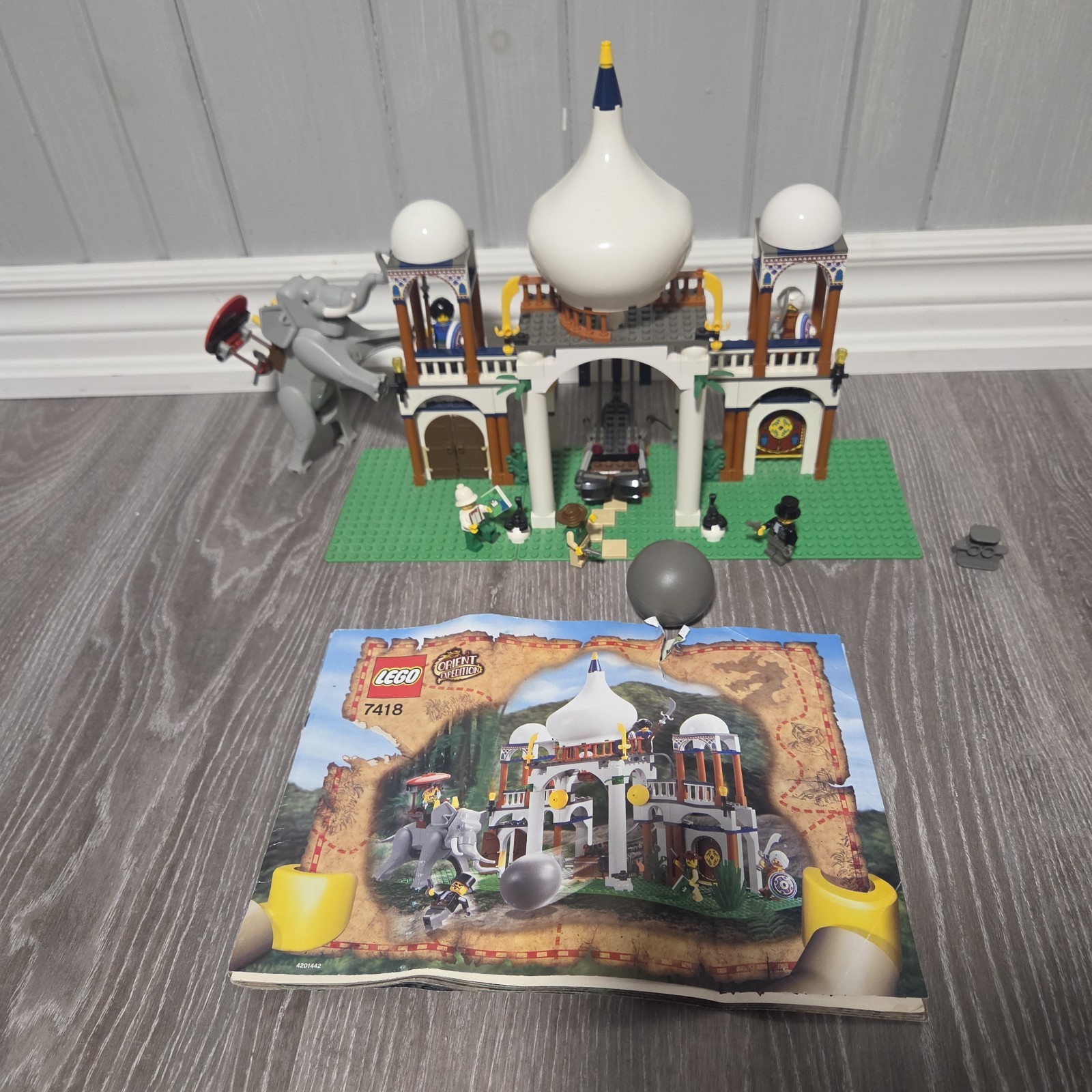 LEGO Adventurers: Scorpion Palace (7418) Missing 1 piece No Puzzle Pcs - Read