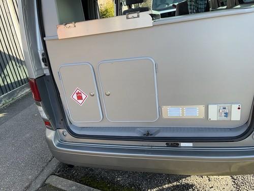 Mazda Bongo 2.5 Diesel Automatic In Silver - Picture 7 of 24