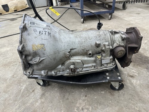 1989-1991 Chevy Suburban 4x4 TH700 700R4 Automatic Transmission Assembly OEM - Picture 4 of 7
