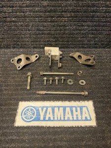 2004 - 2013 Yamaha Yfz450 Engine Motor Mount Bracket Stay Mount Bolt Nut #1135