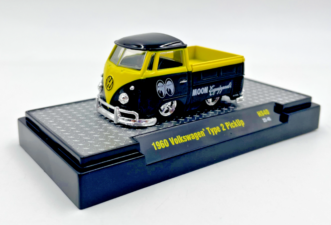 M2 1960 Volkswagen Type 2 PickUp 1:64 scale Die-cast Car