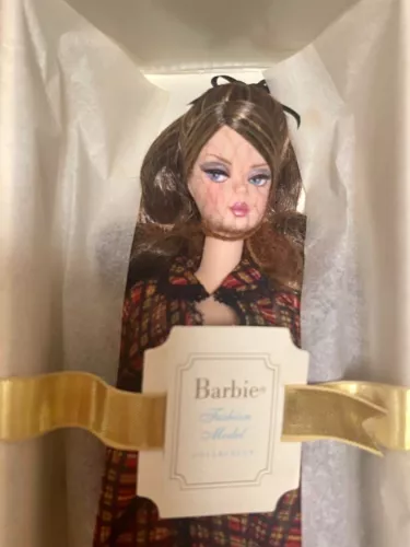 Super Rare Mattel Barbie Highland Fashion Model Collection Flink Silk Stone