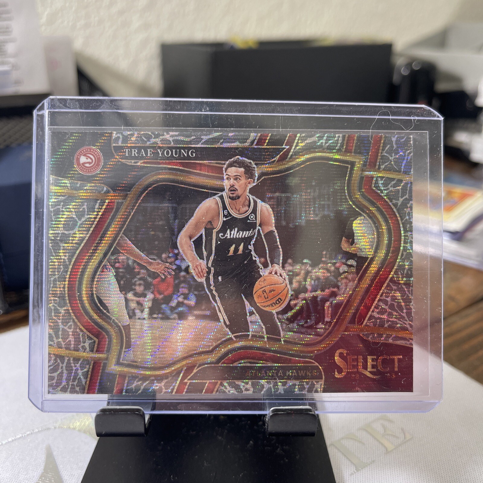 2022-23 Select Elephant Prizms #266 Trae Young NM-MT Hawks Courtside SSP