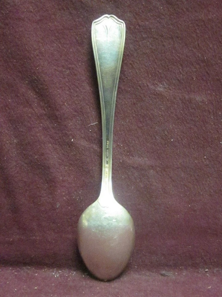 Sterling Reed & Barton HEPPLEWHITE-PLAIN TEASPOON 5 3/4" 27 克 Monogram C   — 第 4/4 张图片
