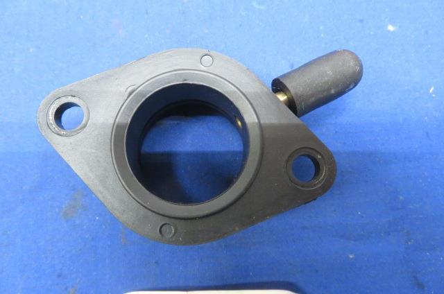 小物 KZ NOS Kawasaki # 16065-029 Left Carburetor Holder Z1 KZ KZ1000