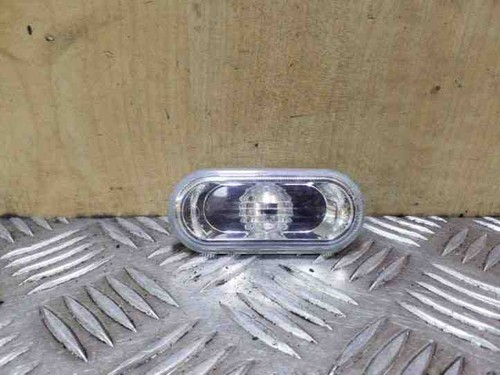 VW PASSAT B5 3B2 Kotflügelblinker vorne rechts 1J0949117 1.80 Petrol 26093867