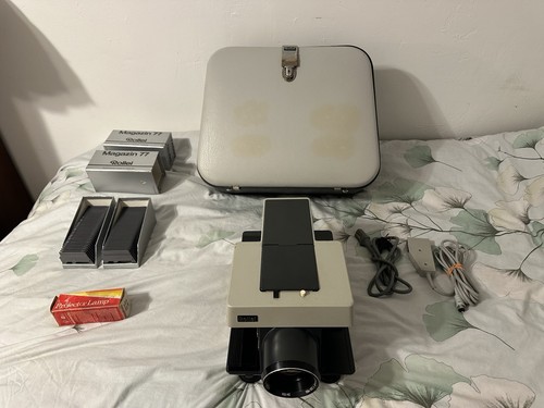 Rollei P11 Slide Projector Franke Heidecke In Mint Condition W Original Case - Picture 15 of 24