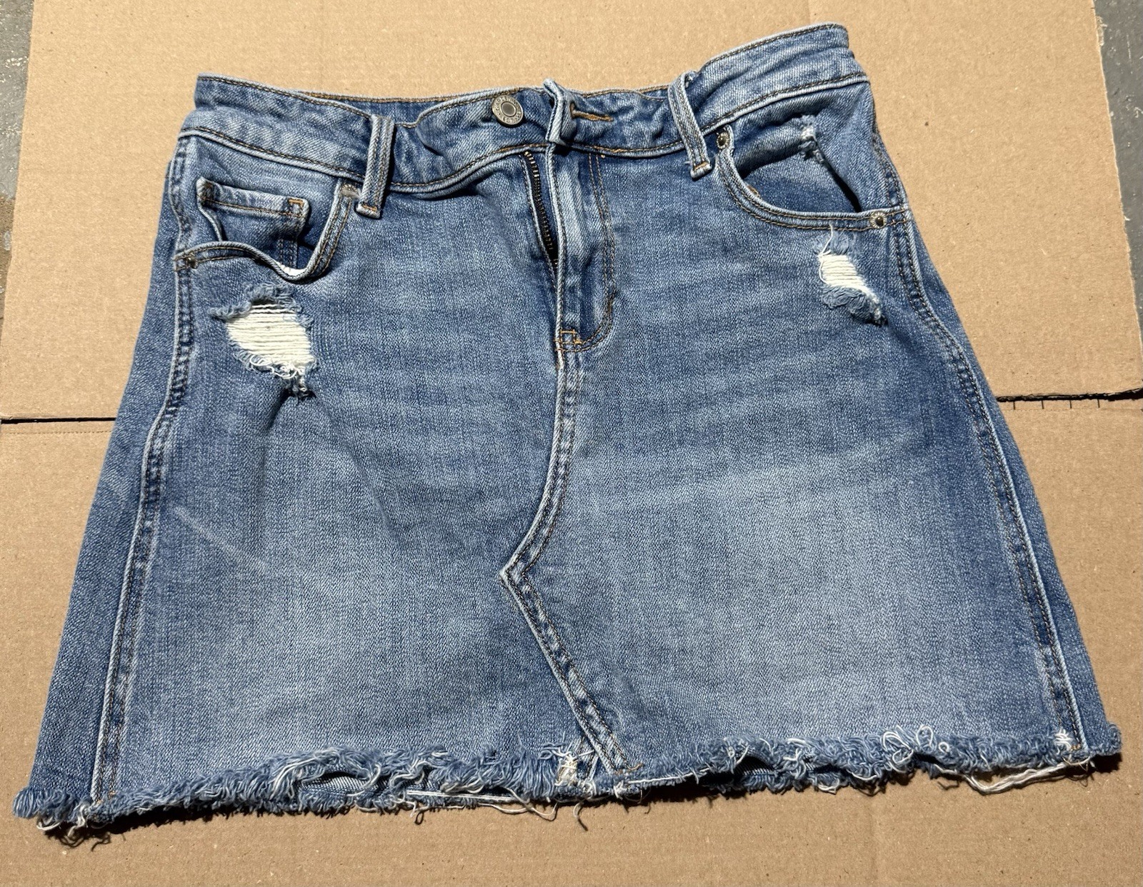 Women’s Size 2 Old Navy Distressed Denim Jean Skirt VGUC