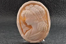 Vintage oval shell cameo "Girl's Profile" ( 75ｍｍ (2.95in) 93.0ct ) brown white.