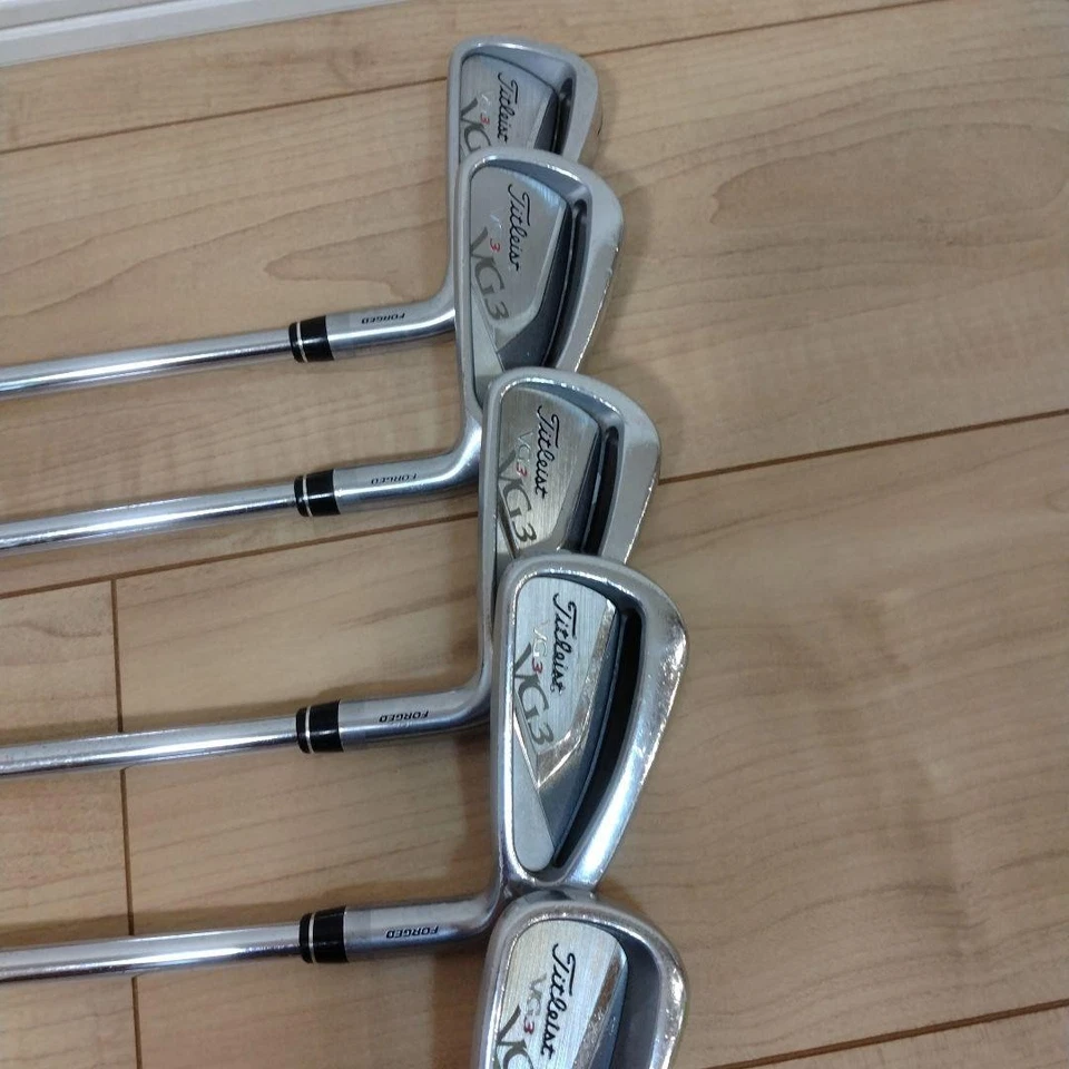 Titleist VG3 Iron Set 7pcs 4-PW Dynamic Gold Flex X - Image 3 of 4