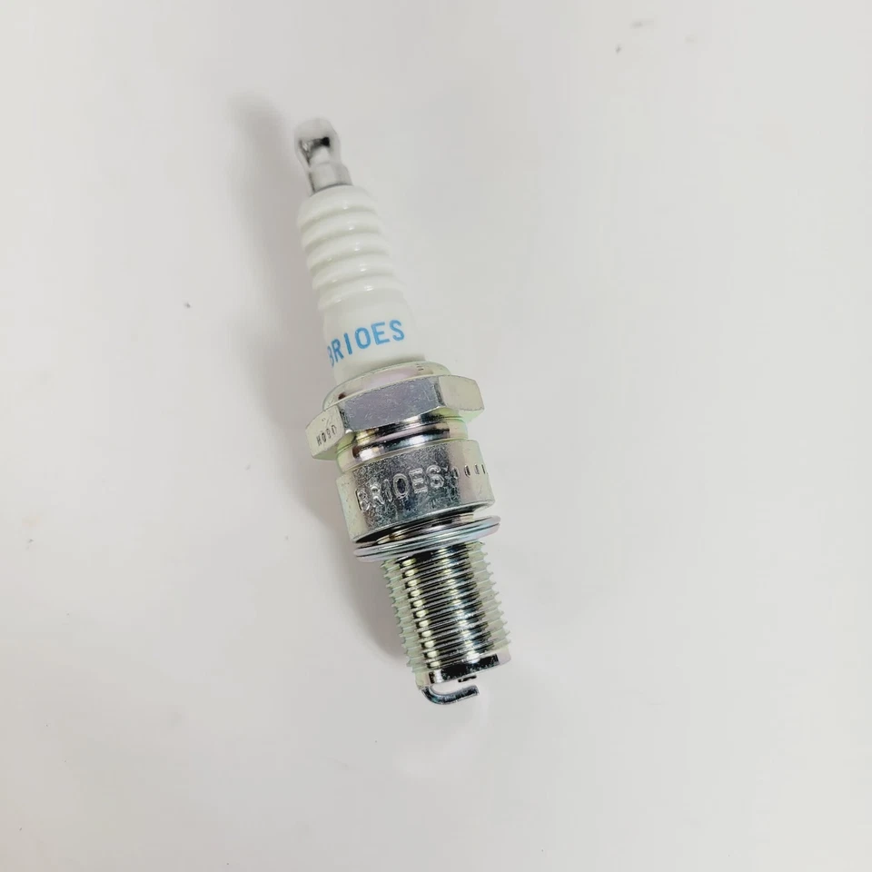 Bujía NGK BR10ES #4832 apta para Suzuki RM85 RM85L RM80 Foto 3 de 4