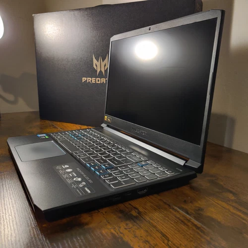 Acer Predator Helios 300 15.6" i7-9750H 32GB RAM, 712GB NVME + 1TB HDD  RTX 2060