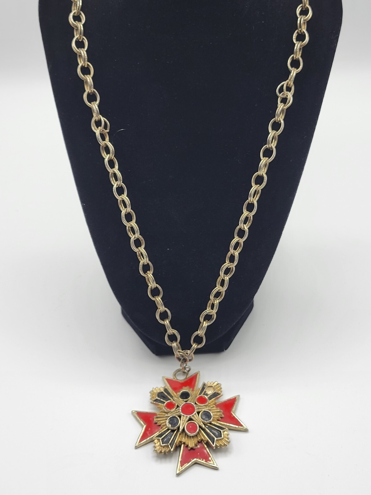 1960s Red and Black Enamel Maltese Cross Necklace Rei… Gem