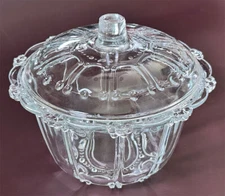 Vintage KIG Indonesia Oyster & Pearl Pressed Glass Clear Covered Candy Dish 5"