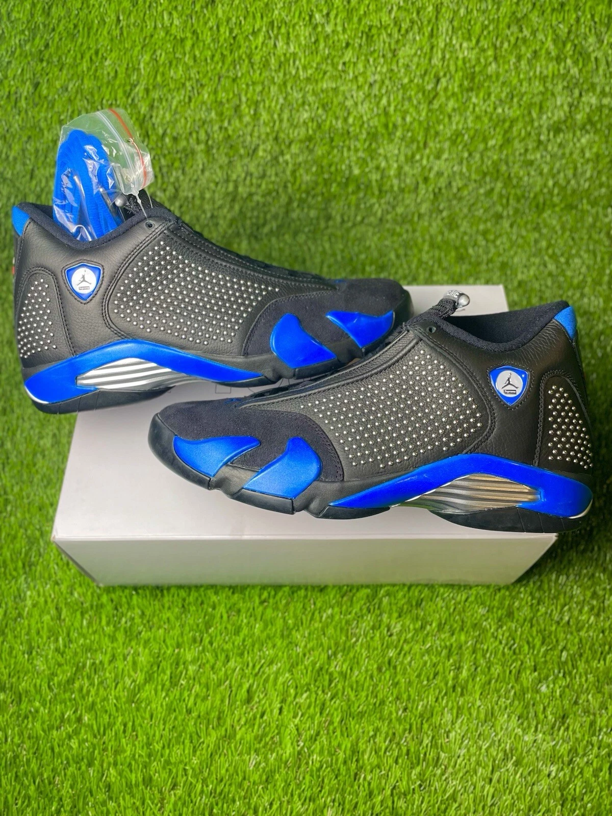 Taille 9,5   Supreme x Air Jordan 14 Retro Noir Varsity Royal