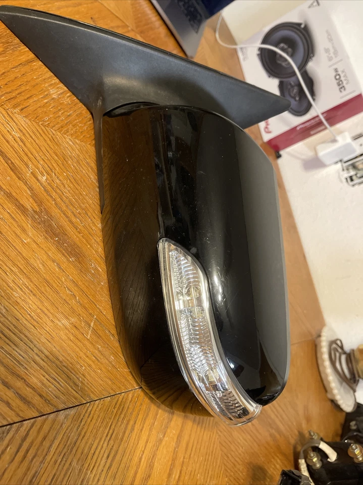 2008 kia optima левое боковое зеркало. черный. подогрев, поворотник - Изображение 2 из 3