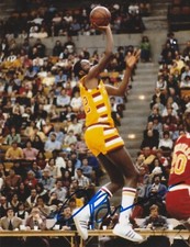JIM CHONES  CLEVELAND CAVALIERS  ACTION SIGNED 8X10