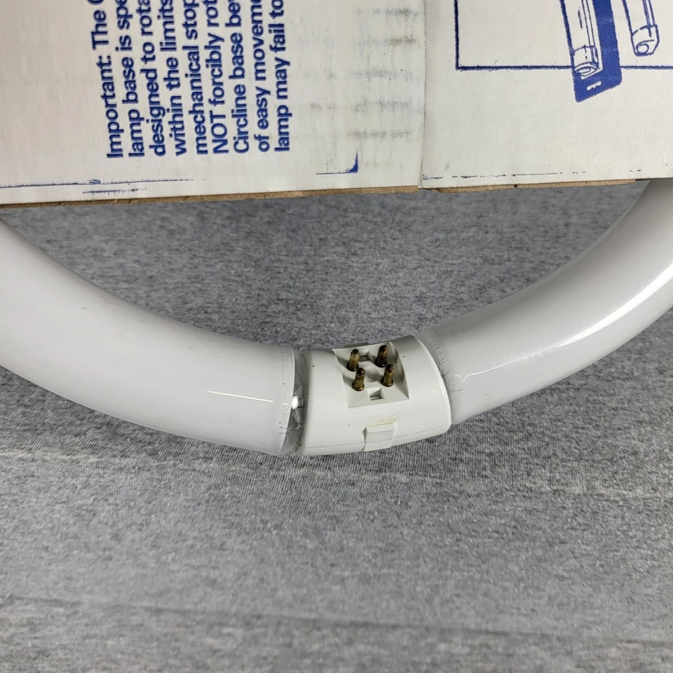 GE 32W FC12 T9 Circline Circular Fluorescent LIGHT BULB Daylight White 12" - Image 4 of 4
