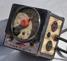 Vintage TIME-O-LITE Photography Darkroom Professional Timer P-59