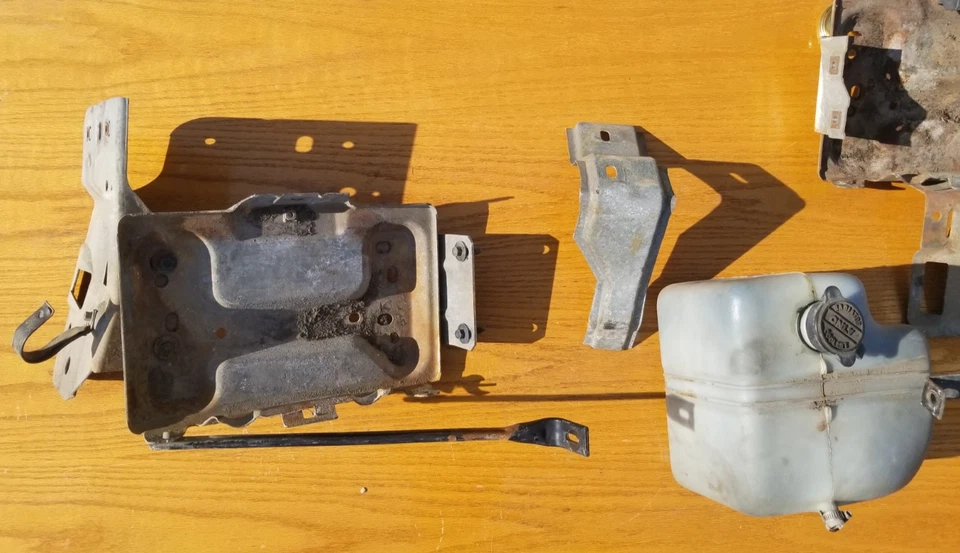 Dual Battery Box Tank Reservoir 7.3 Diesel F350 Ford Truck 1980-91 ? 1990 — 第 2/4 张图片