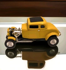 RV-MM LLC 2000 Diecast Yellow Coupe Loose Hot Rod