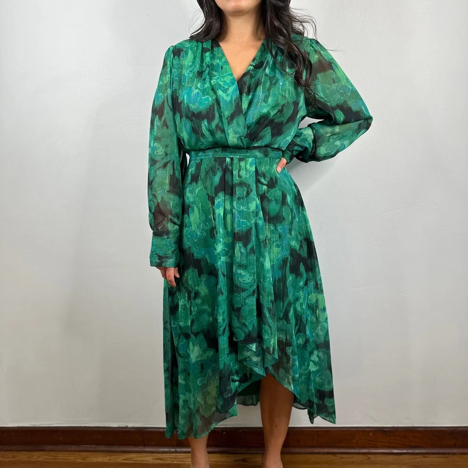 Vestido midi alto-bajo metálico verde de Calvin Klein TALLA 6 Foto 2 de 4