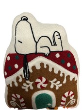 Peanuts SNOOPY gingerbread house Sherpa Pillow DECOR NWT