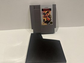 Rush'N Attack NES Hangtab 5 viti Konami, in scatola senza manuale