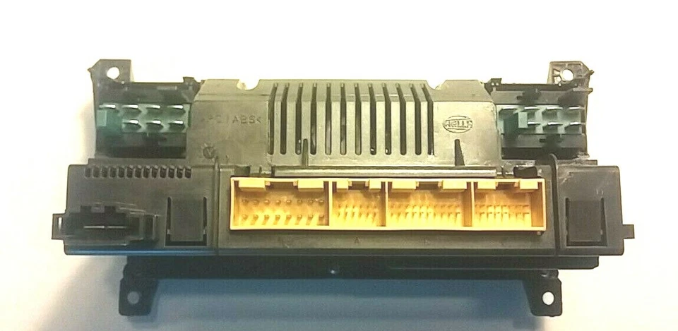 1998 Audi A6 heat A/C control unit Klimabetatigung 4B0820043G - Изображение 2 из 3