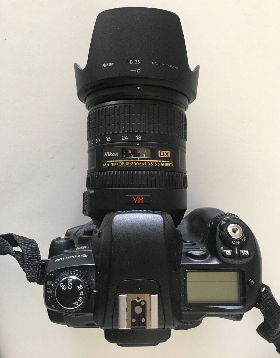 Pristine Fujifilm FinePix S3 Pro + Nikon AF-S DX VR ZOOM Pristine Fujifilm FinePix S3 Pro + Nikon AF-S DX VR ZOOM