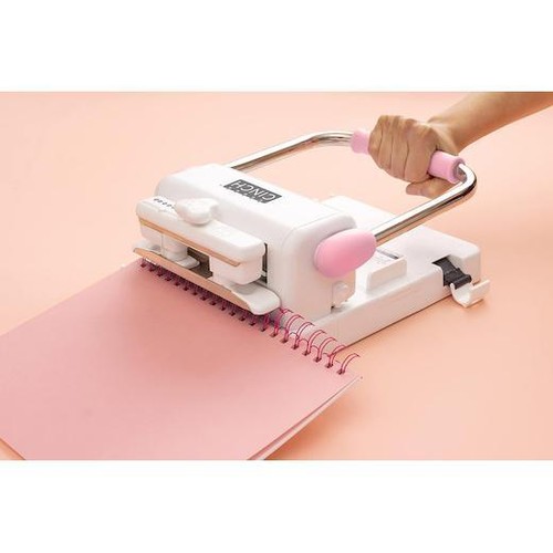 We R Memory Keepers Heidi Swapp Cinch Book Binding Tool with Square Holes - Picture 4 of 6