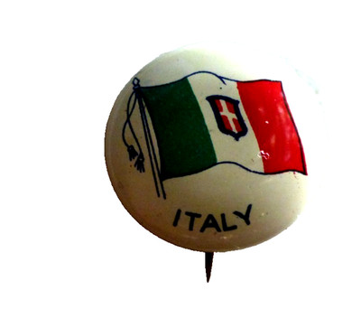 VINTAGE PINBACK BUTTON FLAG ITALY ITALIA  1930's MacFarlane Candy Co OAKLAND CAL