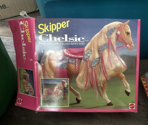 Mattel Skipper & Chelsie Pretty Pony Horse Set Cool Denim Look (MPN 10081)