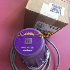 1PCS NEW Honeywell Flame Detector C7061A1004 C7061A 1004