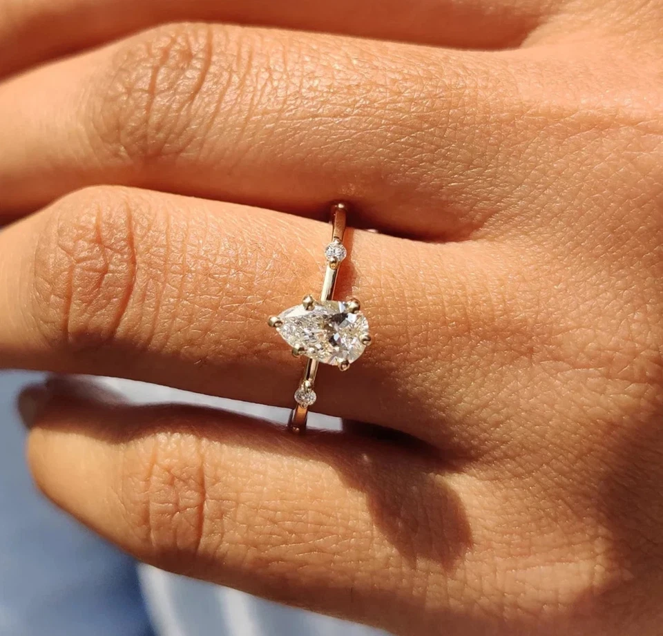 2.10 Ct Pear-Cut  Lab Grown Diamond Solitaire Wedding Ring 14K Yellow Gold - Image 2 of 4