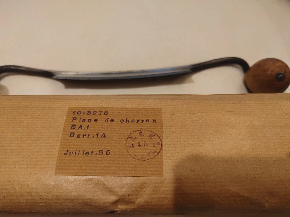 New unused vintage French boxed Peugeot drawknife plane army surplus - Image 2 of 4