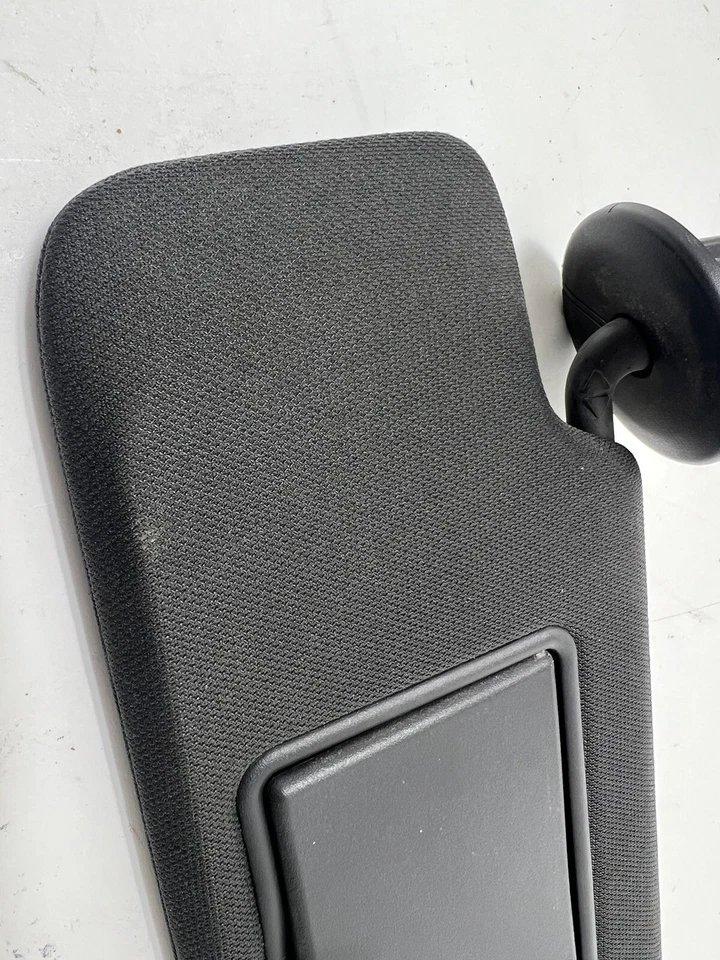 2019 Chevrolet Camaro LT Driver Side Sun Visor Oem Foto 2 de 4