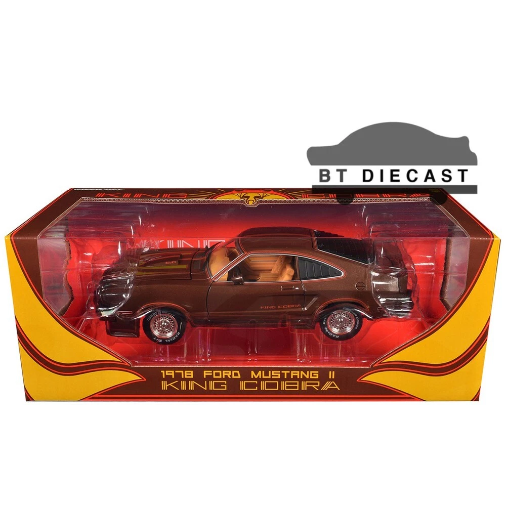 Greenlight Ford Mustang II King Cobra de 1978, escala 1/18, modelo de metal (die-cast), color marrón oscuro, referencia 13669. 2