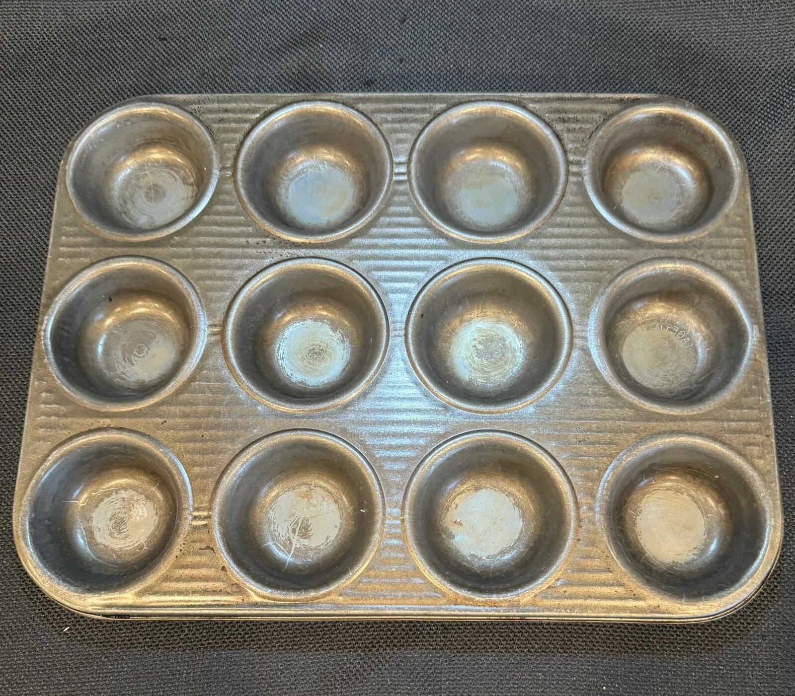 Vintage 1940’s Roshco Baker's Advantage Steel 12ct. Muffin Popover Pan