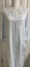 Miss Elaine Blue Med 3/4 sleeve button up Floral embroidered floral neck Robe.