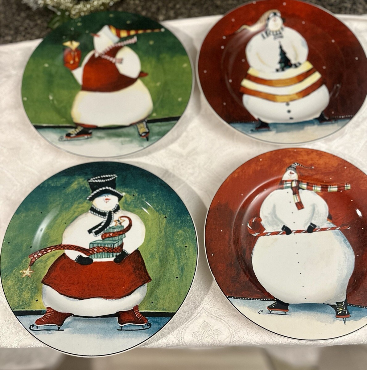 New Sakura Breaking the Ice Christmas Stoneware Salad Dessert