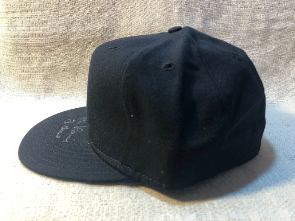 Don Larsen Yogi Berra Firmado Autografiado New York Yankees New Era Gorra Sombrero JSA Foto 3 de 4