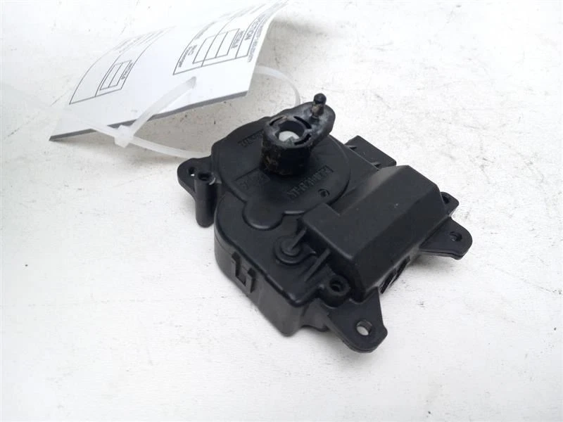 2004 - 2009 CADILLAC CTS HVAC AC HEATER BLEND DOOR ACTUATOR - Image 2 of 4